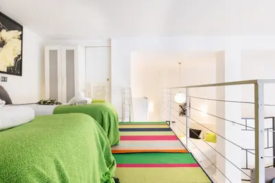 Cama o camas de una habitación en Madrid Río II - Espacioso dúplex