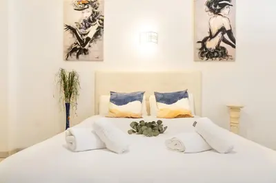 Cama o camas de una habitación en Madrid Río II - Espacioso dúplex