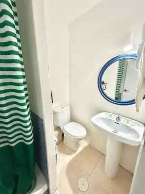 Un baño de Madrid Rio Antonio López B