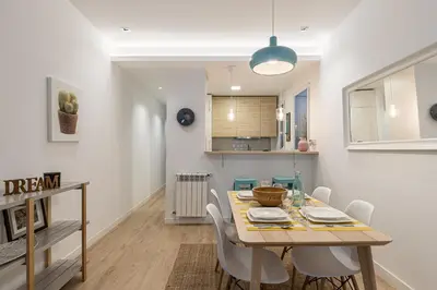 Una cocina o zona de cocina en Waou Chamberi V - Alquiler Corta Duración