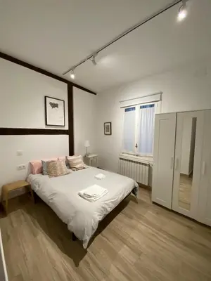 Cama o camas de una habitación en Opera-Suites Luxury La boheme, in the very center of Madrid.