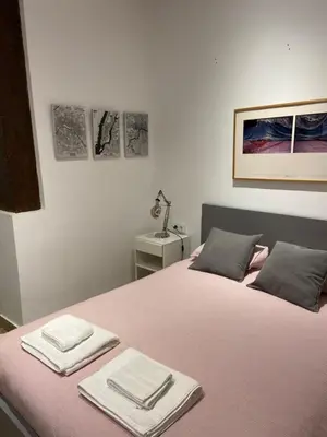 Cama o camas de una habitación en Opera-Suites Luxury La boheme, in the very center of Madrid.
