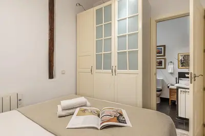 Cama o camas de una habitación en Waou Malasaña IV - Alquiler Corta Duración
