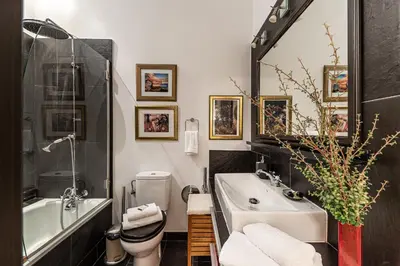 Un baño de Waou Malasaña IV - Alquiler Corta Duración