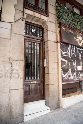 Plano de Disfruta, en la misma Plaza Mayor bonito y amplio