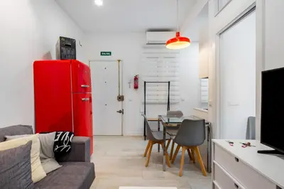 Una televisión o centro de entretenimiento en Modern apartment - 1Bedroom 1Bathroom - Chueca