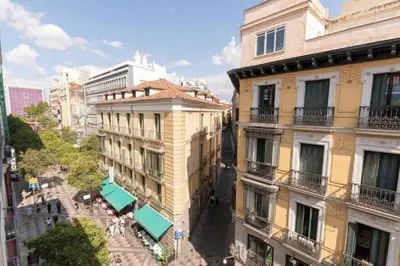 Edificio en el que se encuentra el apartamento