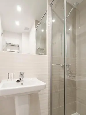 Un baño de Cozy 1BD San Miguel-Plaza Mayor city centre