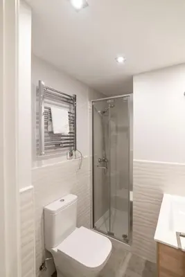 Un baño de Cozy 1BD San Miguel-Plaza Mayor city centre