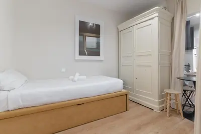 Cama o camas de una habitación en Centric- 2Bd 1Bth furnished - Chueca