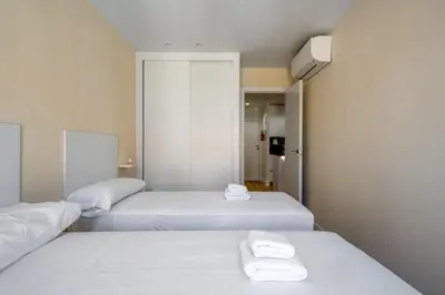Cama o camas de una habitación en Central and bright - 2Bedrooms 2Bathrooms-Malasaña