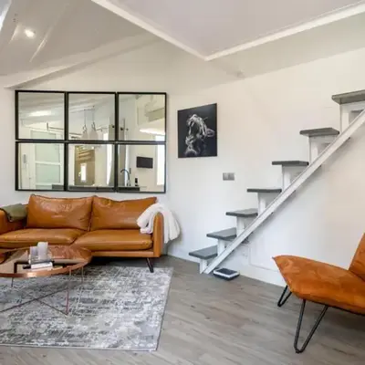 Modern Bright Penthouse -1Bedroom 1Bath -Sol