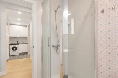 Un baño de Modern and Cozy-2 Bedrooms 1 Bathroom-Las Letras
