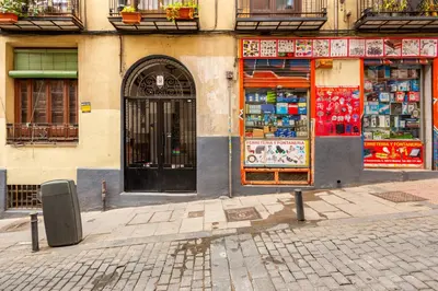 Plano de Refurbished Bright-2Bedrooms 1bathroom-Lavapies