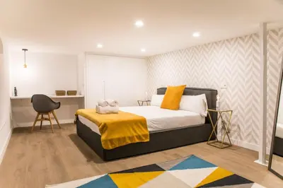 Cama o camas de una habitación en Stylish renovated apt - 2BD2BTH -Chamberí