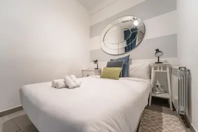 Cama o camas de una habitación en Modern and Stylish - 2BD 2BTH - La Latina