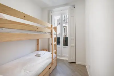 Cama o camas de una habitación en Centrally located bright -4Bedrooms 3Baths- Sol