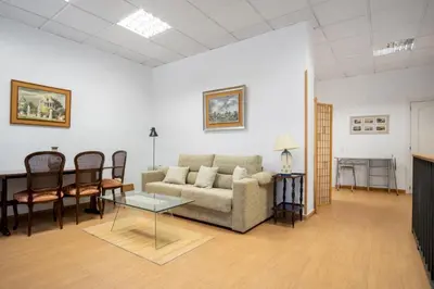 Zona de estar de Cozy and Vintage-2Bedrooms 1.5Bathrooms-Malasaña