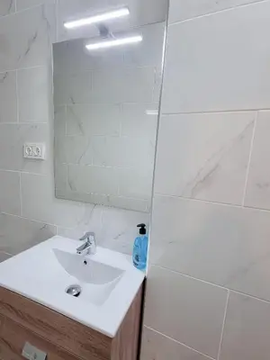 Un baño de Metropolitan apartments