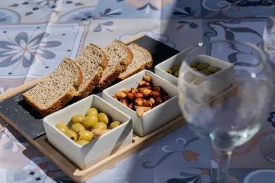 Comida en o cerca de este apartamento