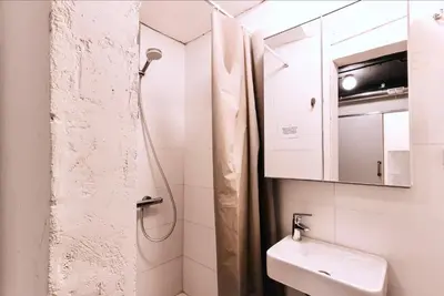 Un baño de Estudio Loft en el centro de Madrid