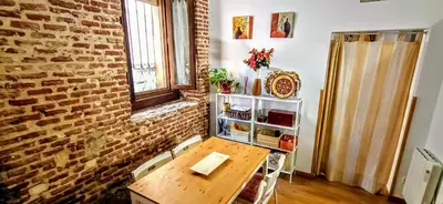 Una televisión o centro de entretenimiento en Apartamento Lavapies al lado del Rastro