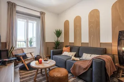 Zona de estar de KOBENNI- One Bedroom Apartment with office in Justicia