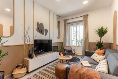 Zona de estar de KOBENNI- One Bedroom Apartment with office in Justicia