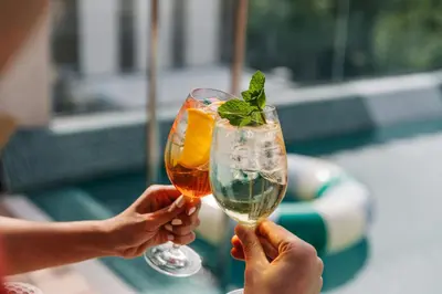 Bebidas en The Social Hub Madrid