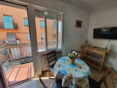 Una televisión o centro de entretenimiento en LUCERO APARTAMENTO