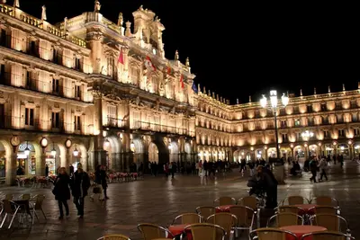 Clientes alojados en PUERTA DEL SOL Carretas APARTAMENTS & Rooms