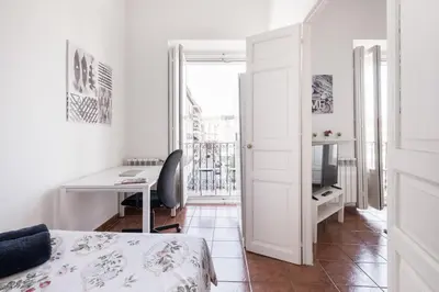 Cama o camas de una habitación en Comfy 4 rooms apt in the heart of Chueca (Madrid center)