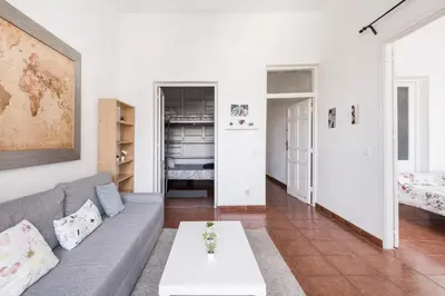 Una cocina o zona de cocina en Comfy 4 rooms apt in the heart of Chueca (Madrid center)