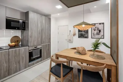Una cocina o zona de cocina en HEMA- 2 Bedroom Apartment in Trafalgar