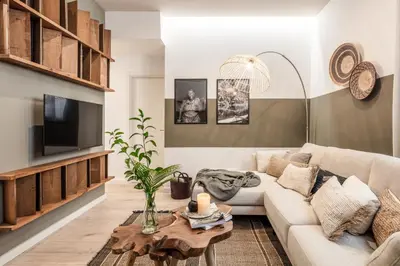 Una televisión o centro de entretenimiento en HEMA- 2 Bedroom Apartment in Trafalgar