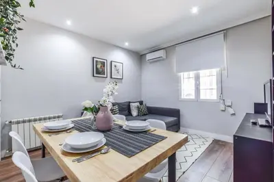 Zona de estar de Retiro VII - Práctico, moderno y en plena ciudad de Madrid