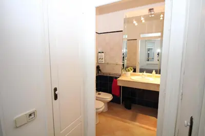 Un baño de Madrid, C. Mayor