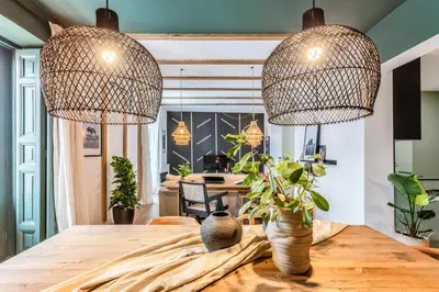 Plano de LUNDA- 2 Bedroom Apartment in Malasaña