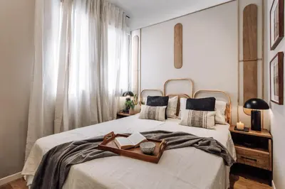 Cama o camas de una habitación en EKONDA- 2 Bedroom Apartment in Trafalgar