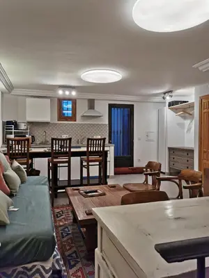 Zona de estar de Loft in Beautiful 19th Century House