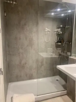 Un baño de Luxury Studio Retiro Park & Prado Museum