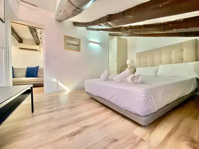Cama o camas de una habitación en Malasaña Attic - In the city center