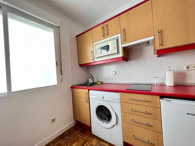 Una cocina o zona de cocina en Piso Augusto Acogedor 5 Temporal