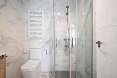 Un baño de Room Plaza España