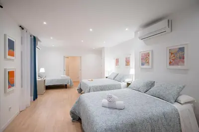 Cama o camas de una habitación en Room Plaza España