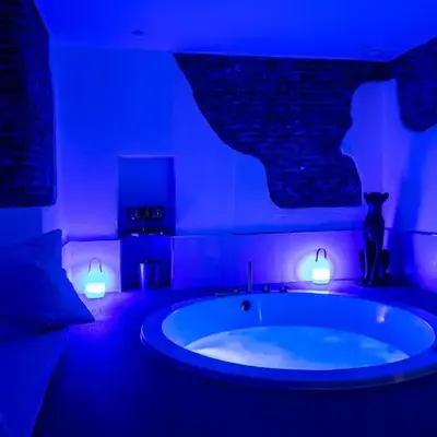 Calle Amparo 86 Lujoso Dúplex con Jacuzzi en Lavapies especial parejas