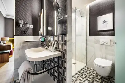 Un baño de One Shot Recoletos