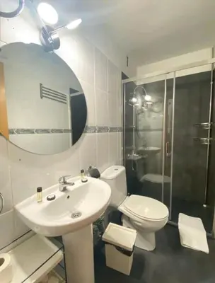 Un baño de Estudio Acogedor chueca