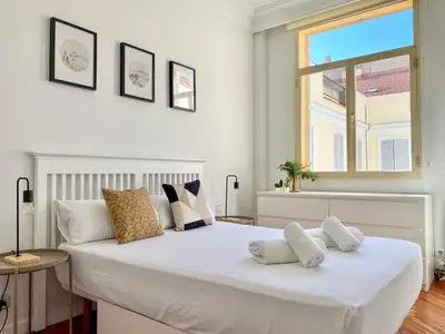 Cama o camas de una habitación en Madrid Palazzo - Palacete en Malasaña