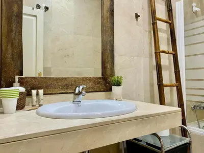 Un baño de Gran Vía VI - En pleno Centro de Madrid